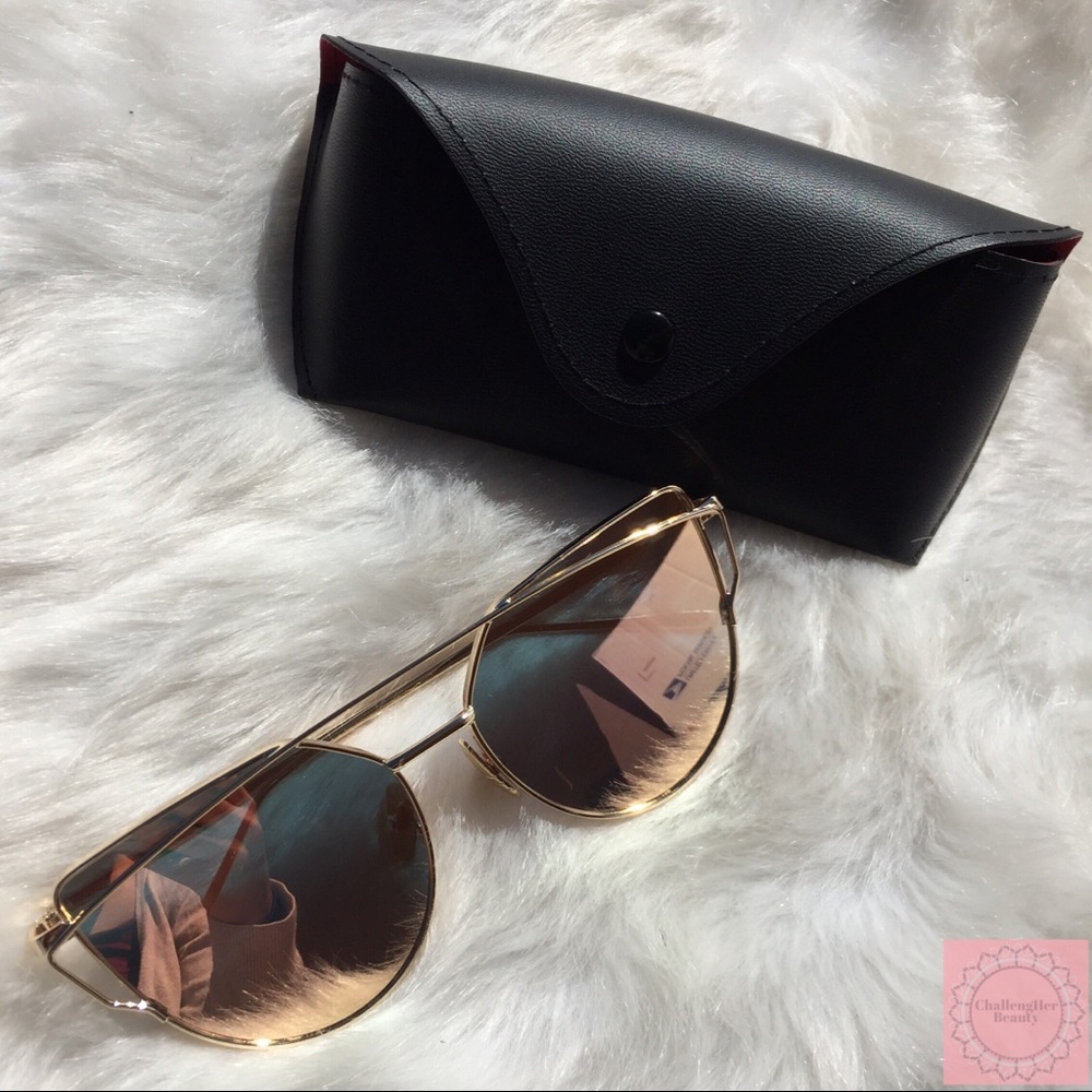 😎 Rose Gold Mirrored Sunglasses 😎